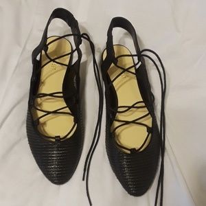 Women's Nine West lace-up black flats size 9.5